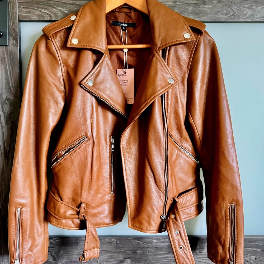 100% LEATHER Motorcycle Jacket, Brand: QUINCE, Color: Cognac, Size: W-Small